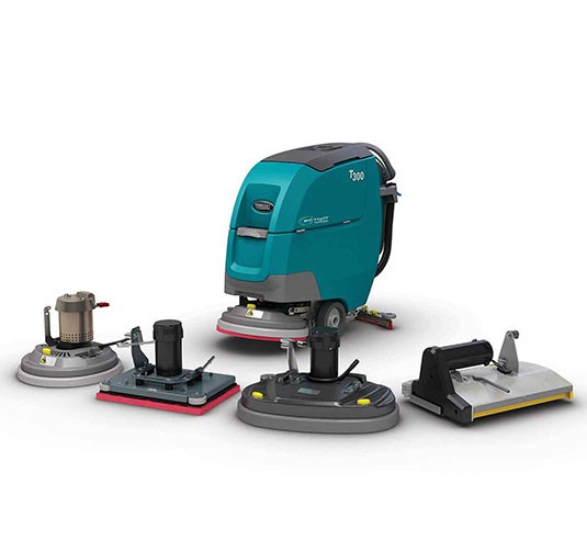 Lavapavimenti uomo a terra T300 con accessori.